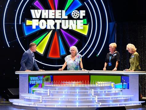 Wheel of Fortune Live spins into Dallas-Fort Worth with puzzles, prizes ...