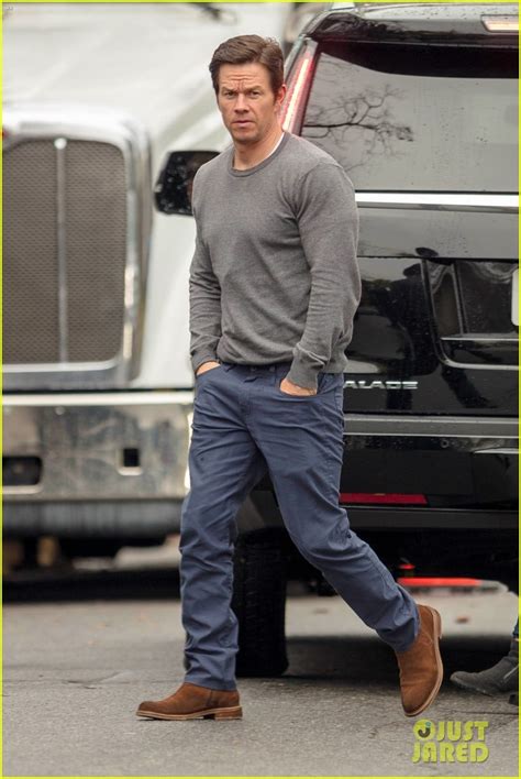 Mark Wahlberg Starts Filming His New Movie 'Instant Family': Photo ...