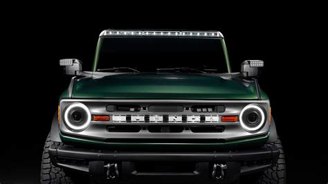 Oracle Lighting's Ford Bronco Peripheral Light Bar Mounts Cleverly on ...