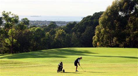 The Vale Golf Course – Destination Wollongong