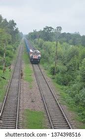 Running Train New Delhi India Stock Photo 1374398516 | Shutterstock