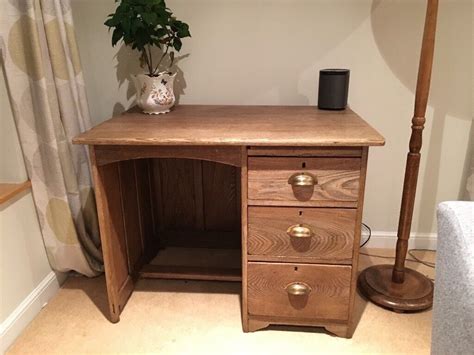 Small oak desk with 3 drawers | in Fyvie, Aberdeenshire | Gumtree