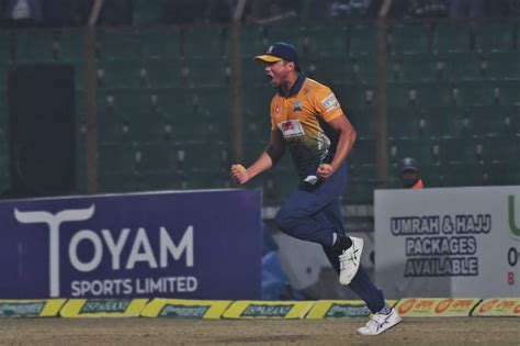 Taskin Ahmed celebrates after taking a specky | ESPNcricinfo.com