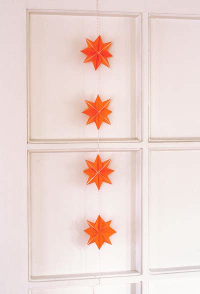 Origami paper stars for garlands or gifts | How About Orange