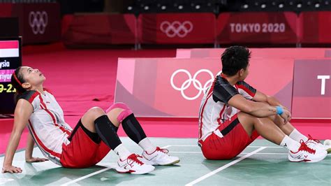 Omicron impact: Indonesia badminton team pulls out of World ...