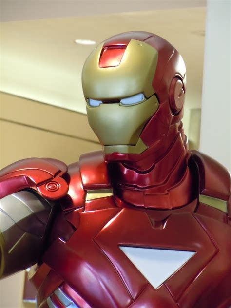 Hollywood Movie Costumes and Props: Iron Man 2 suit on display ...