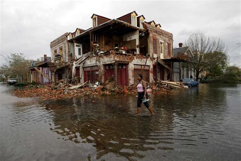 Hurricane Katrina: Aug. 29, 2005 in photos - Houston Chronicle