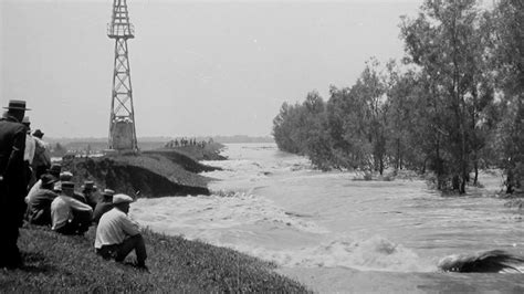 Great Mississippi River Flood of 1927: TRICENTENNIAL MOMENTS: - YouTube