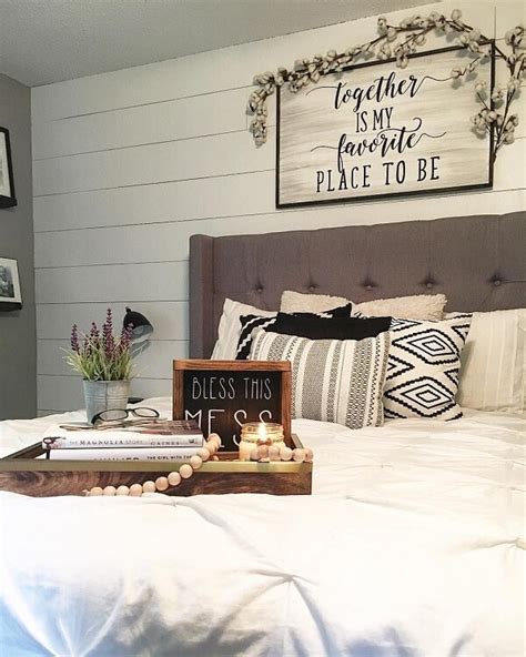 35+ Farmhouse Wall Decor At Home Indiana - 15 Décor & Accents