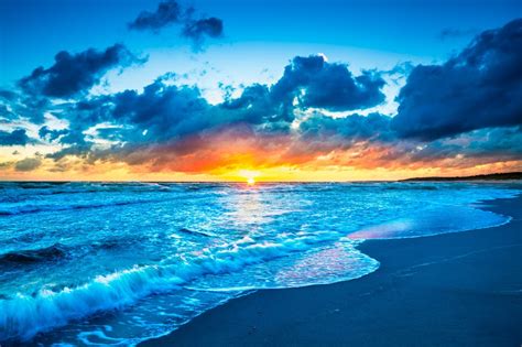 sunset-blue-ocean – BlueStreams Group