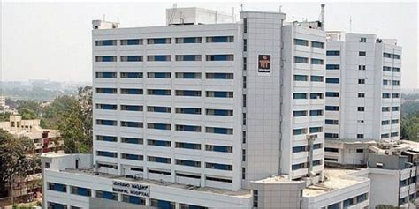 Manipal Hospital (Old Airport Road) Bangalore | Doctor Appointment