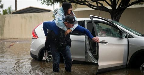 Storm Inundates Homes and Roads in Ventura County, Calif. - The New ...