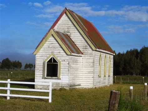 Te Haahi Ratana: HIstory of the Ratana Church of New Zealand