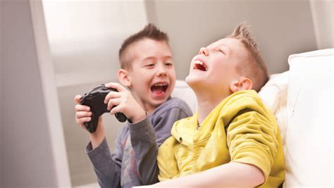 5 Advantages of Playing Video Games That Parents don't Want Their Kids ...