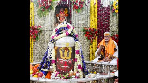 PM Modi opens Ujjain corridor to boost Mahakal temple glory | Latest ...