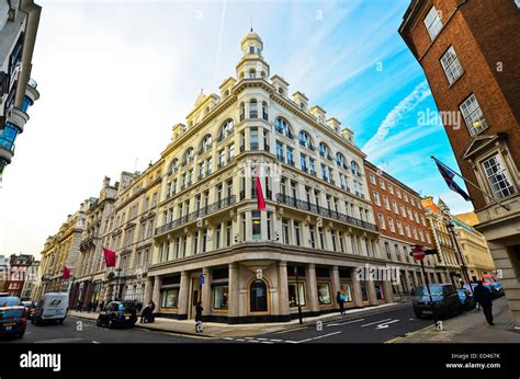 Christie's auction house global headquarters in King Street, London SW1 ...