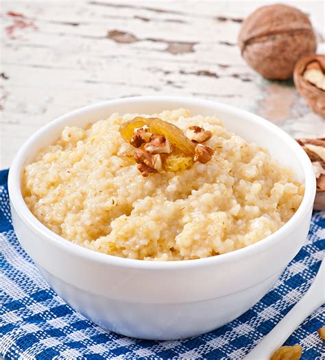 Premium Photo | Porridge in a bowl