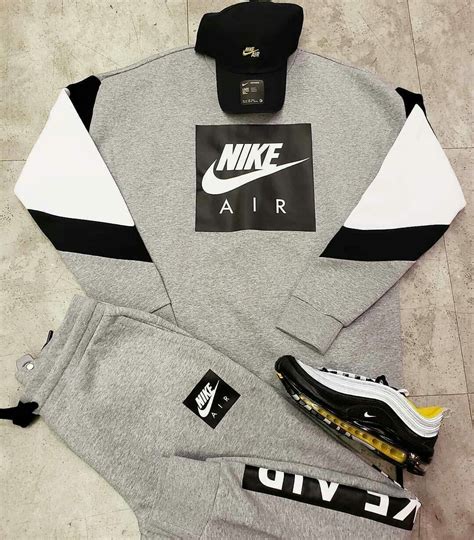 Pin by David Gaitán on Outfits | Sneakers outfit men, Nike clothes mens ...