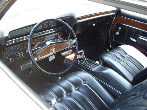 1969 Chevrolet Caprice interior with Strato Bucket seats. | Classic ...