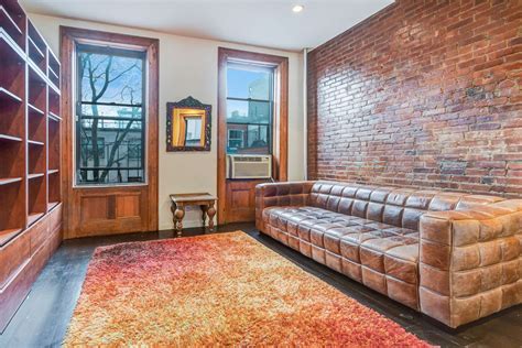 Classic East Village 1-Bedroom Rental Asks $2,850 | StreetEasy