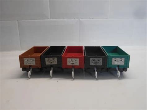 TOMY TRACKMASTER THOMAS the tank engine troublesome trucks X5 #2 £25.00 ...