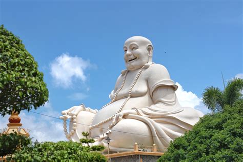 The laughing Buddha at Vĩnh Tràng Pagoda Vietnam. : r/a:t5_1co66n