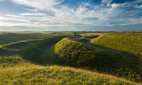 Strolling the ancient hillforts of southern England – Flydango