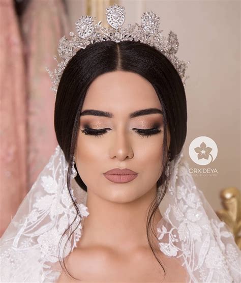 Pin de aygül en Bride&ring | Maquillaje de novia noche, Maquilla de ...