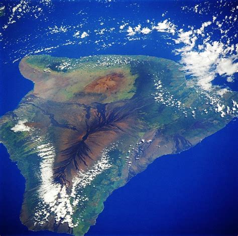 The Largest Mountain On Earth - Mauna Kea : BeAmazed