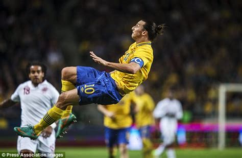 Zlatan wins FIFA's goal of the year award for unbelievable bicycle kick ...