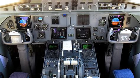 TUS Airways Fokker 70 Cockpit View at Skiathos Airport | Cockpit Visit ...