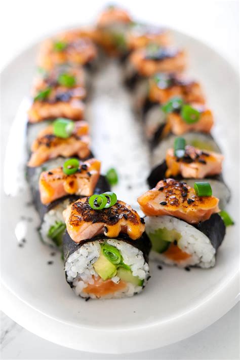 Salmon Sushi Roll