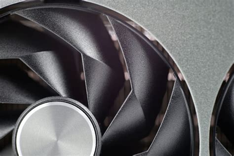 Sapphire RX 7800 XT Nitro+: Radeon can be quiet too - HWCooling.net