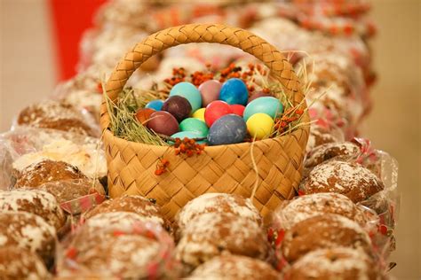 10+ Celebrity Chefs and Influencers to Follow For the Best Easter Recipes