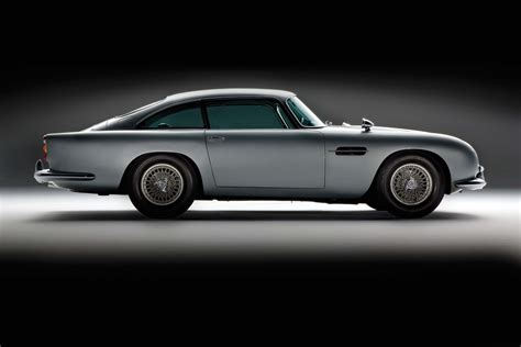 Download Vehicle Aston Martin DB5 4k Ultra HD Wallpaper