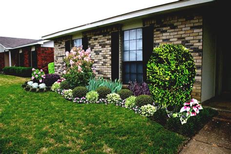 Simple Front Yard Landscaping Ideas For Ranch Style Homes — Randolph ...