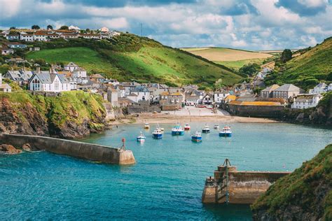 11 Gorgeous Places To Visit On The Coast Of Cornwall, England - Hand ...