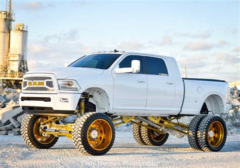 Dodge Ram 3500 Lifted Diesel