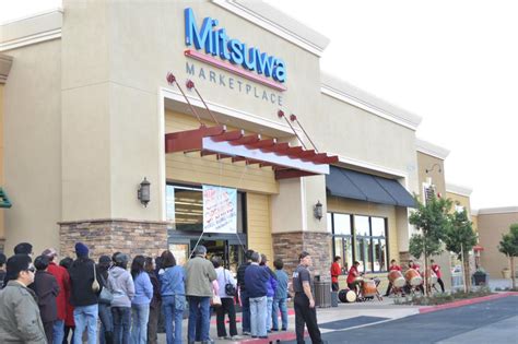 Japanese Grocery Wonderland Mitsuwa Marketplace Arrives in Plano ...