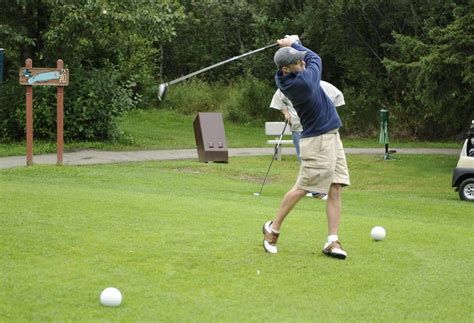 White Tees on the Golf Course and Who Should Play Them