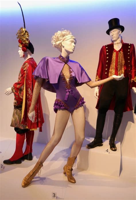 Hollywood Movie Costumes and Props: The Greatest Showman movie costumes ...