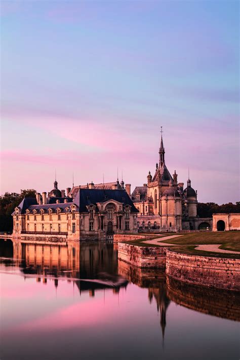 A Look Inside Château de Chantilly From the New Book 'A Day at Château ...