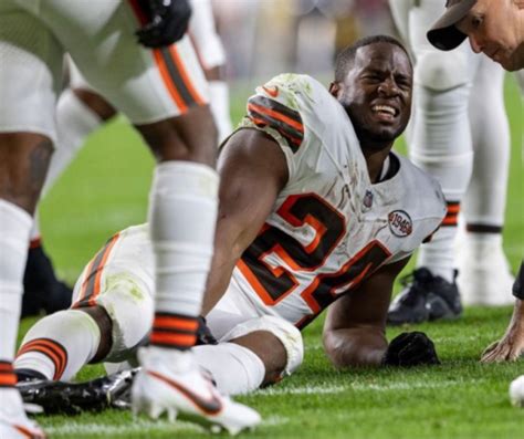 Emerging Story: Browns RB Nick Chubb suffers knee injury; expected to ...