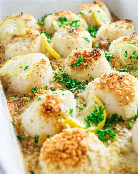 Garlic Butter Oven Baked Scallops - Tipps in the Kitch