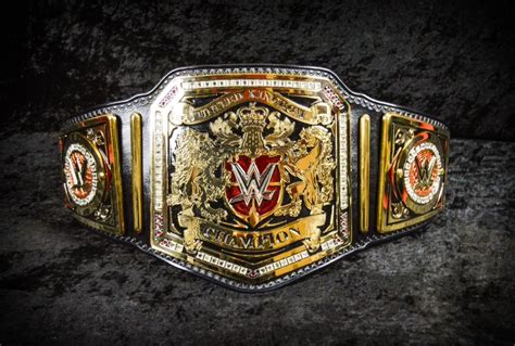 En bref : une ceinture de la WWE volée (et plus) | www.Lutte.Quebec