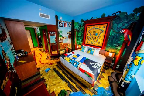 Room Types | Pirate Island Hotel | LEGOLAND Florida Resorts