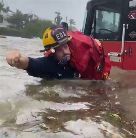 Hurricane Ian's rains cause widespread flooding; Naples Fire Rescue ...