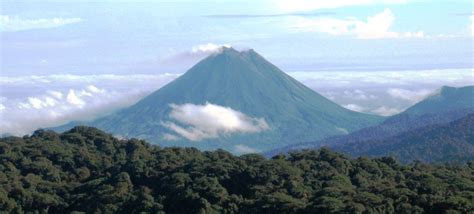 Volcanes Dormidos (2005) – Rosa Règas y Pedro Molina Temboury ...