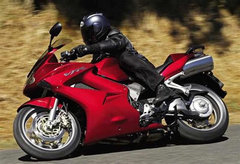 HONDA VFR800 VTEC (2001-2012) Review | Specs & Prices | MCN