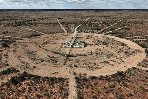 Sous le ciel de Maralinga de Judy Nunn – Une fiction basée sur des ...